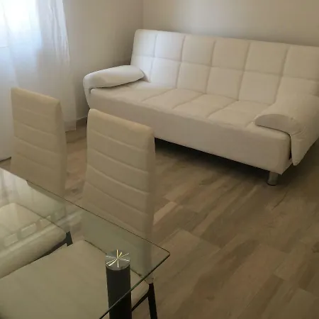 Alojamento de Acomodação e Pequeno-almoço Graffiti In Barbagia Nuoro (Sardinia)