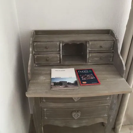 Couette-café Graffiti In Barbagia Nuoro (Sardinia)