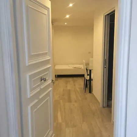 Graffiti In Barbagia 누오로